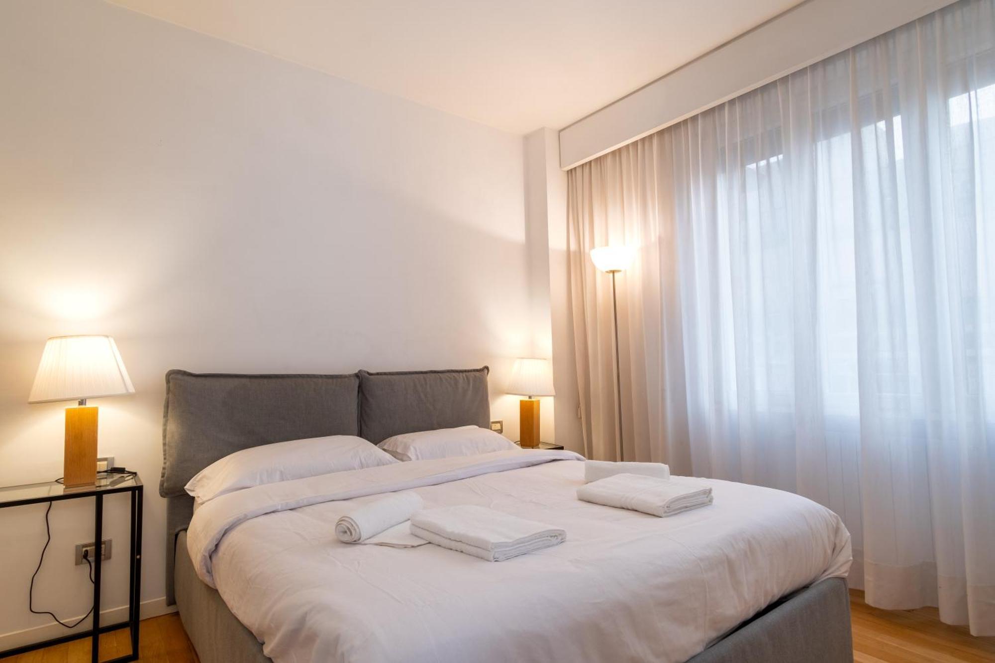 Attic With Terrace And Jacuzzi - Luxury Apartment Rome Extérieur photo