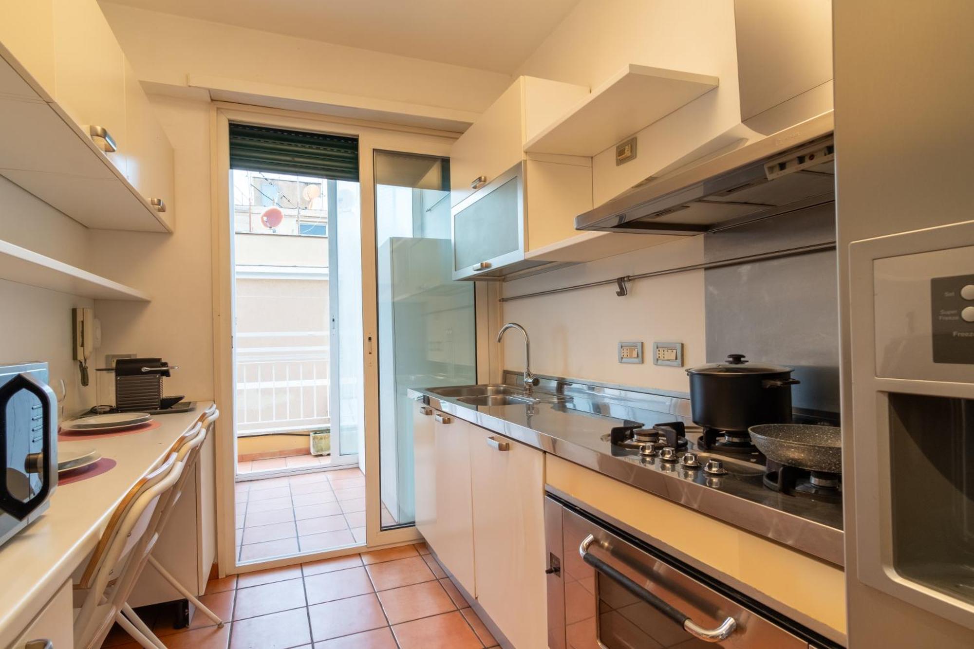 Attic With Terrace And Jacuzzi - Luxury Apartment Rome Extérieur photo