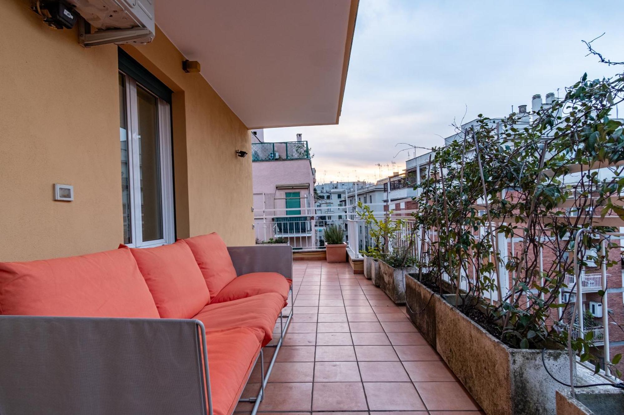 Attic With Terrace And Jacuzzi - Luxury Apartment Rome Extérieur photo